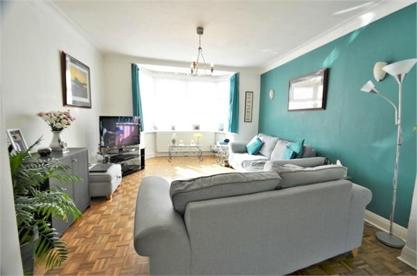 Highview Gardens, Edgware